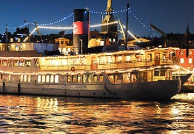 Book Christmas Cruise in Stockholm