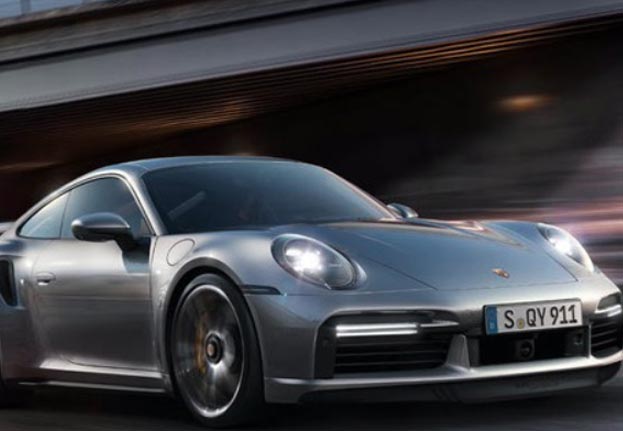 Köp upplevelse till provkör Porsche i Stockholm.