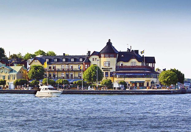 Boka en båttur till Vaxholm i Stockholms skärgård