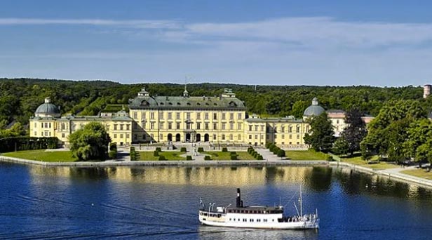 Book Palace Tours 
