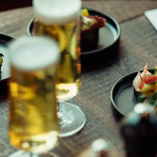 Boka Elite Hotellpaket med middag och ölprovning