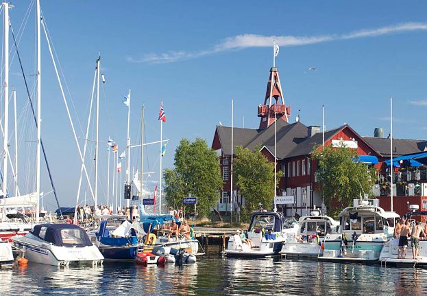 Boka en kanaltur till Sandhamn i Stockholm skärgård