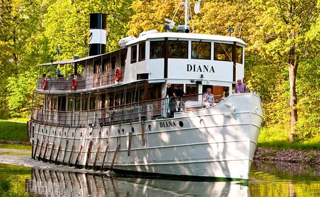 Make a Cruise on Göta Canal