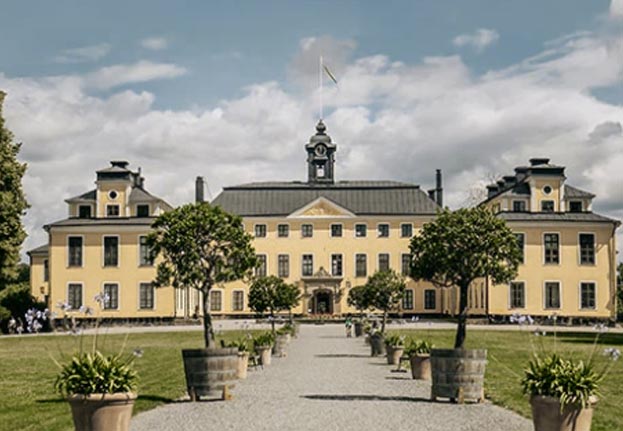 Guidad båttur till Ulriksdal Slott i Stockholm